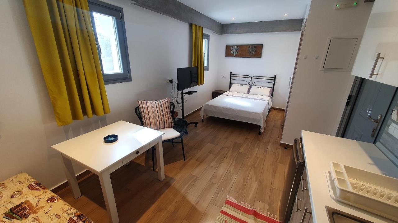 St.Thomas Beach Luxury Apartments Pefki Buitenkant foto