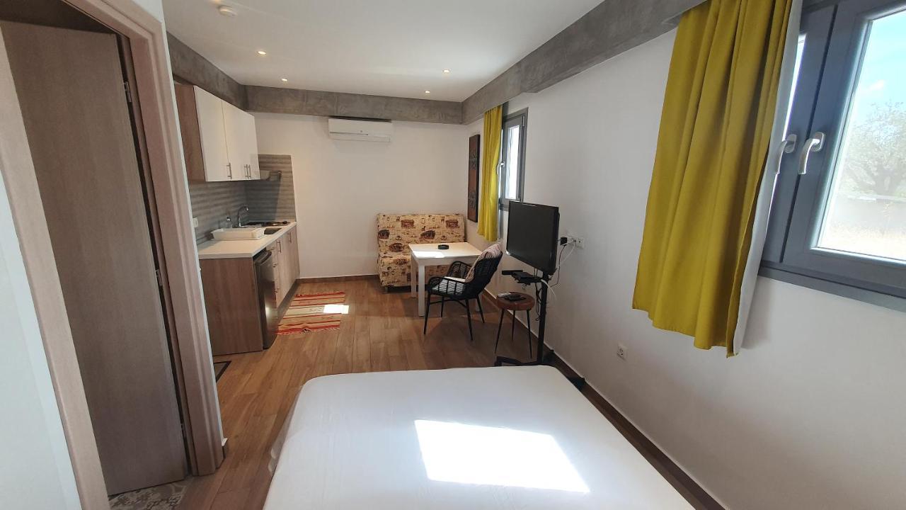 St.Thomas Beach Luxury Apartments Pefki Buitenkant foto